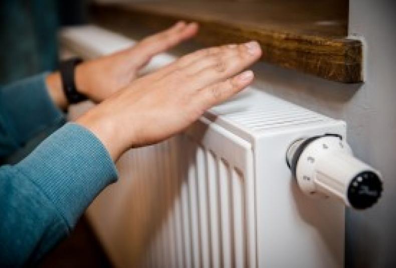 ATŠALUS ORAMS ŠILDYKIME BŪSTUS TINKAMU KURU – SAUGOKIME SVEIKATĄ