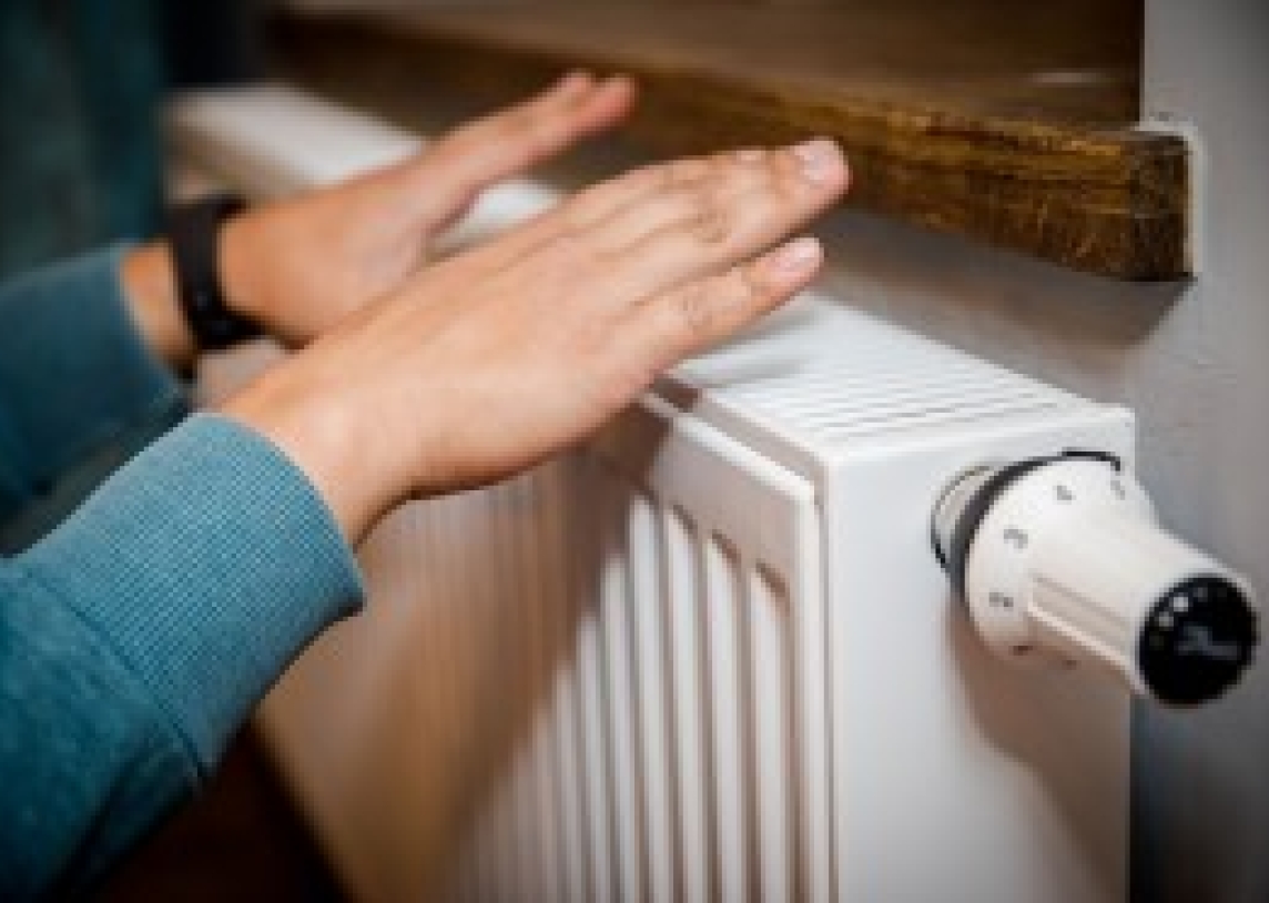 ATŠALUS ORAMS ŠILDYKIME BŪSTUS TINKAMU KURU – SAUGOKIME SVEIKATĄ